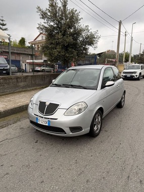 Lancia Ypsilon 2008