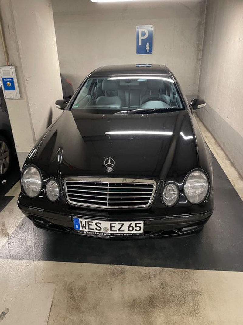 Mercedes-Benz CLK-Class