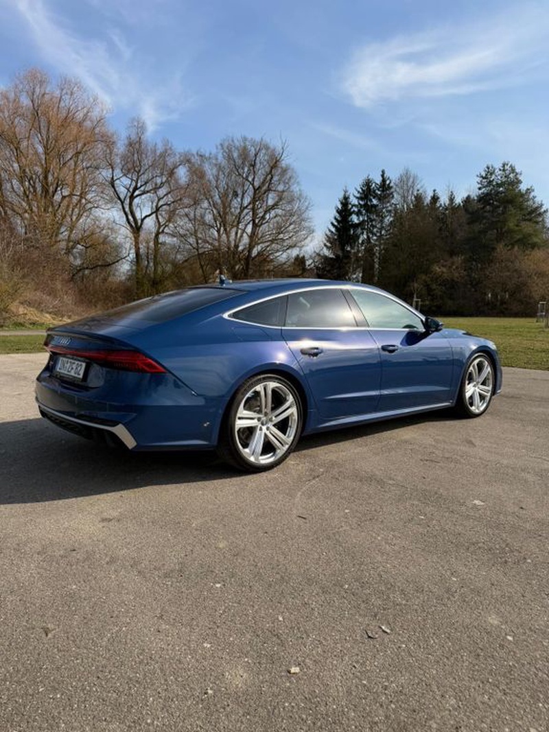 Audi S7