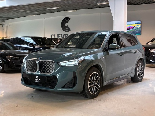 BMW iX1 2024
