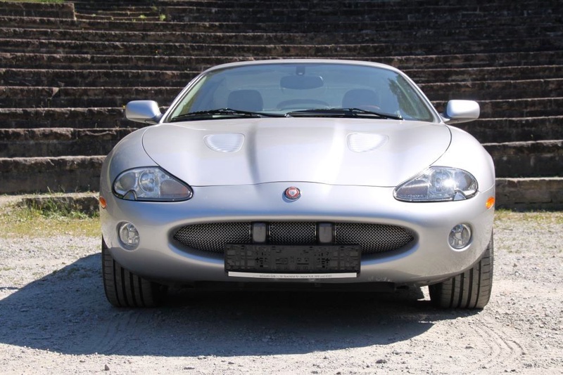 Jaguar XKR