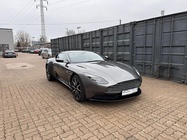 Aston Martin DB11 2017