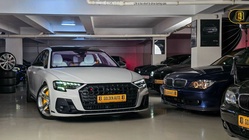 Audi S8 2023