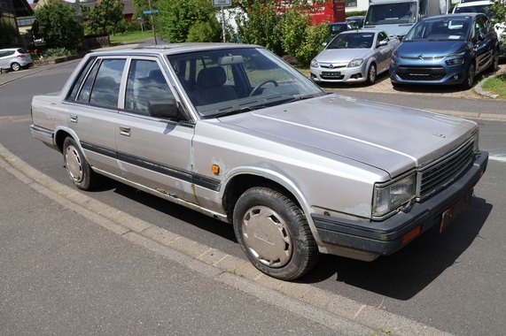 Nissan Laurel 1986