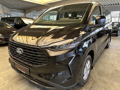 Ford Tourneo Custom 2025