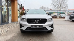 Volvo XC40 2025