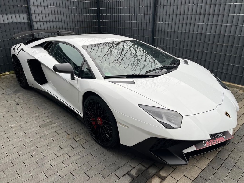 Lamborghini Aventador
