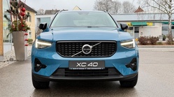 Volvo XC40 2025