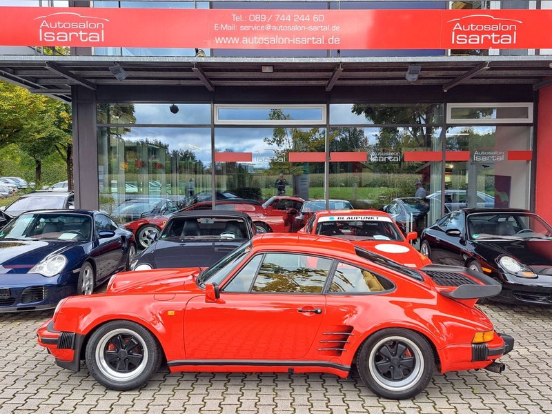 Porsche 930