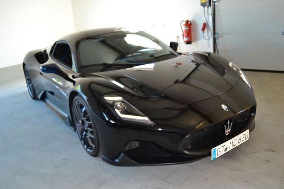 Maserati MC20 2021