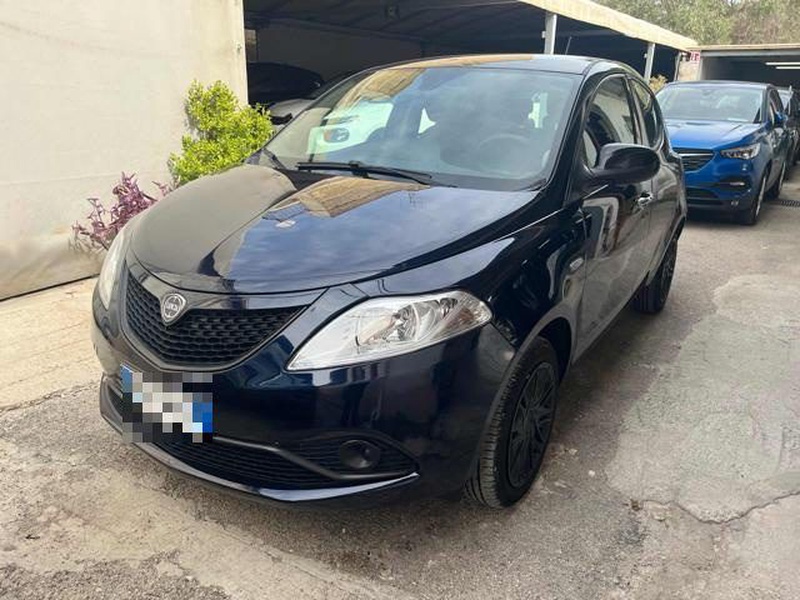 Lancia Ypsilon