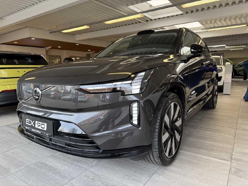 Volvo EX90
