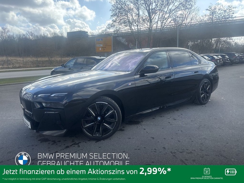 BMW i7