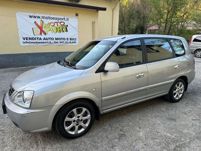 Kia Carens