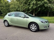 Opel Astra 2011