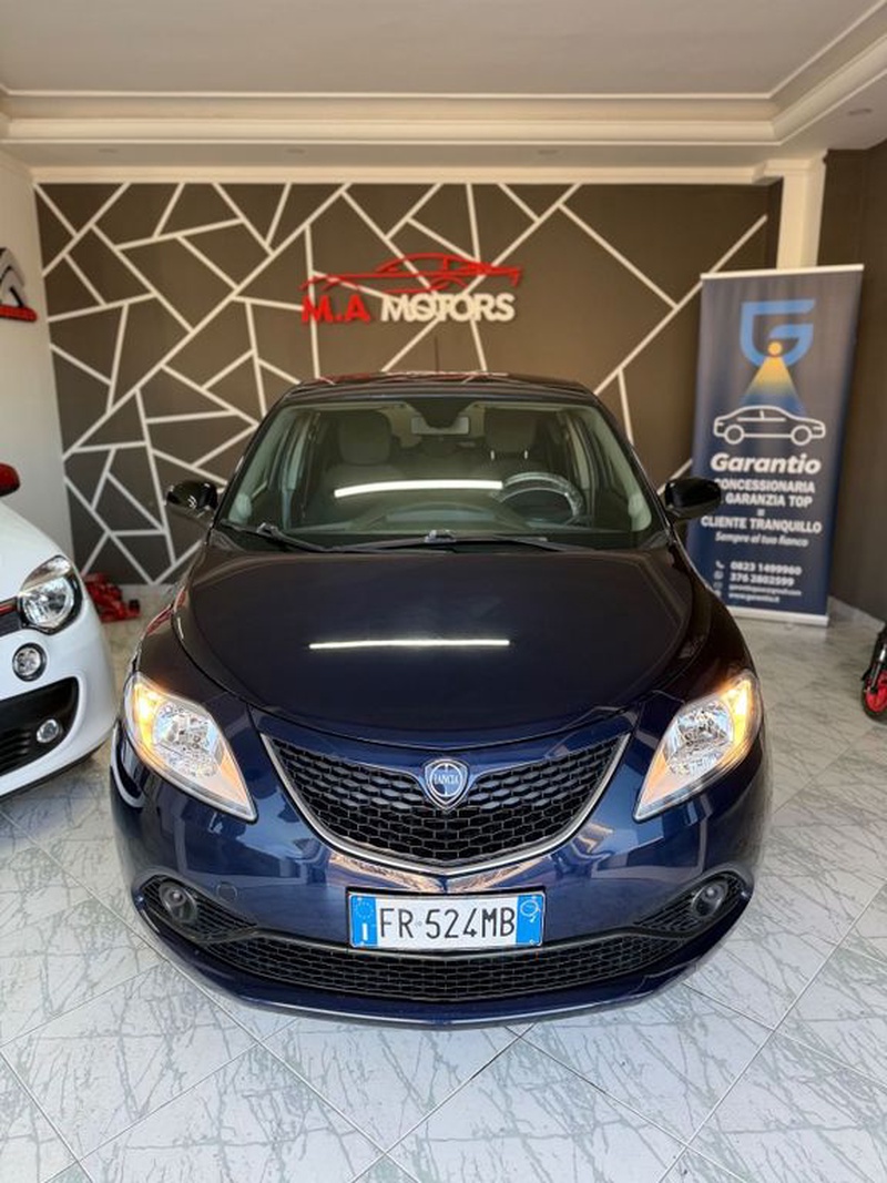 Lancia Ypsilon