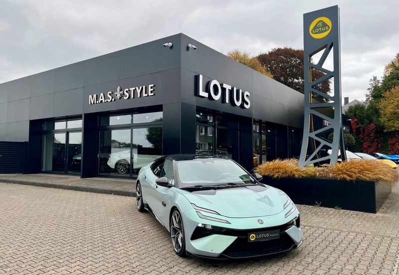 Lotus Emeya
