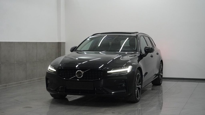 Volvo V60 2024