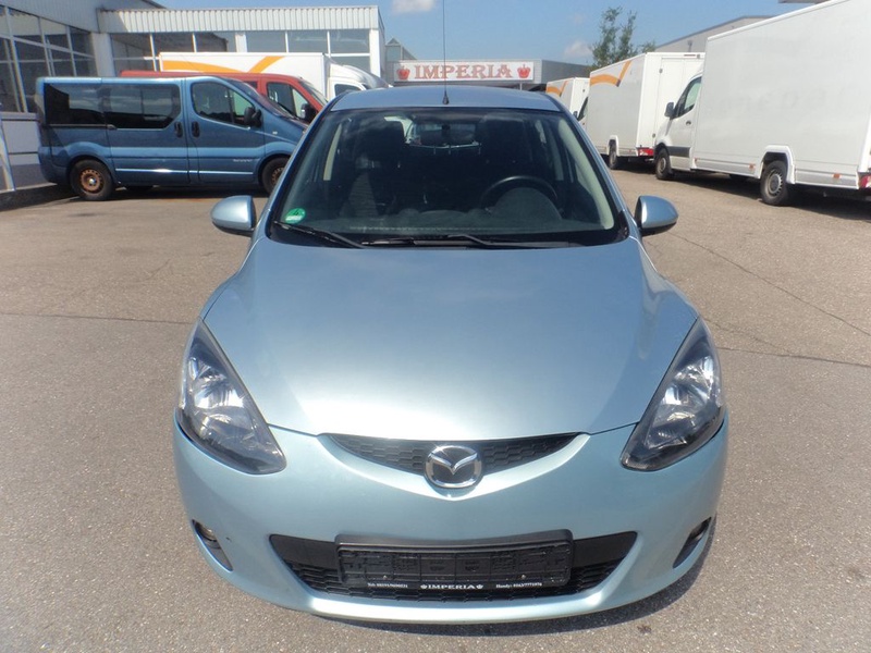 Mazda 2