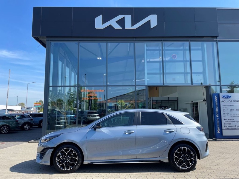 Kia cee'd / Ceed