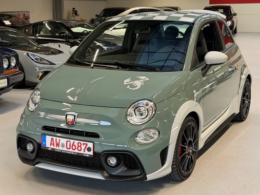 Abarth 695 2021