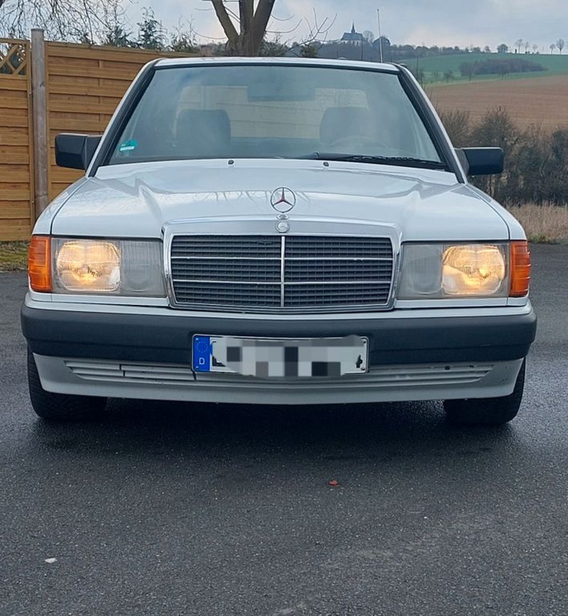 Mercedes-Benz 190