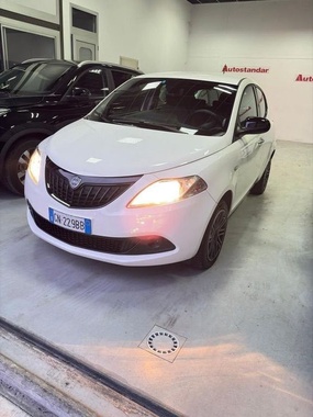 Lancia Ypsilon 2023