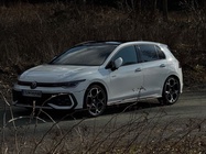 Volkswagen Golf 2025