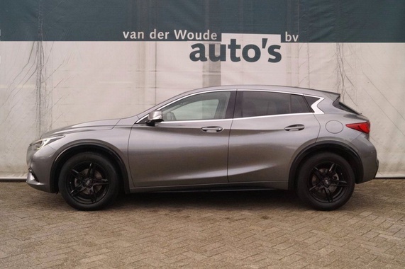 Infiniti Q30 2019