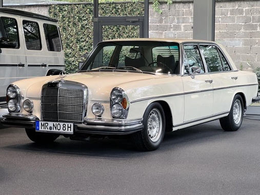 Mercedes-Benz 300 1971