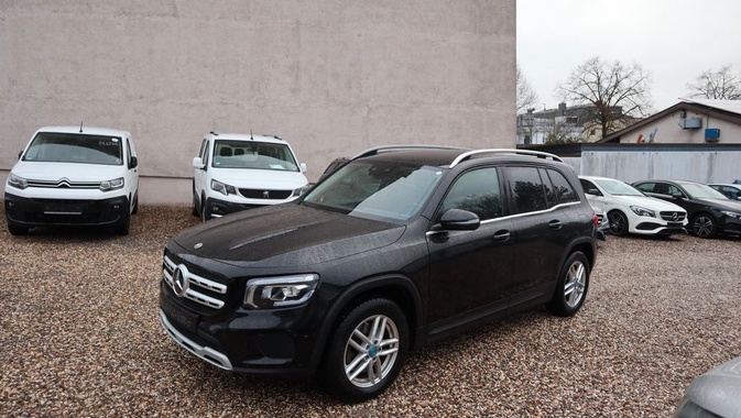 Mercedes-Benz GLB-Class 2023