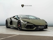 Lamborghini Revuelto 2024