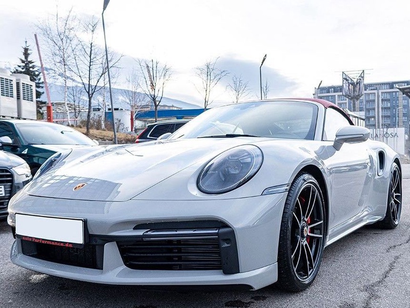 Porsche 992
