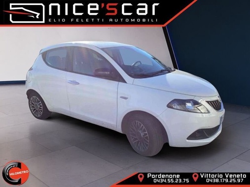 Lancia Ypsilon 2023