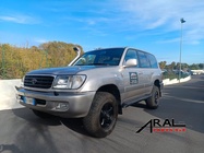 Toyota Land Cruiser 2000