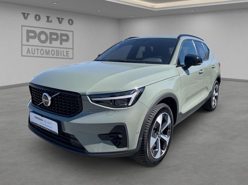 Volvo XC40 2025