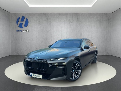 BMW i7 2023