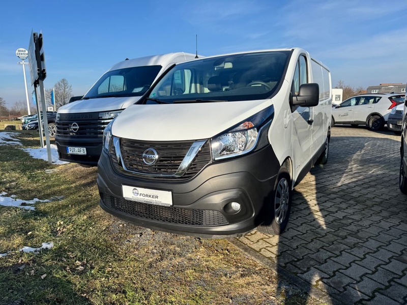 Nissan NV300