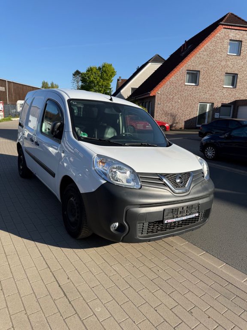 Nissan NV250