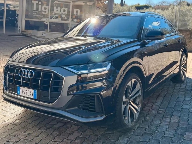 Audi Q8