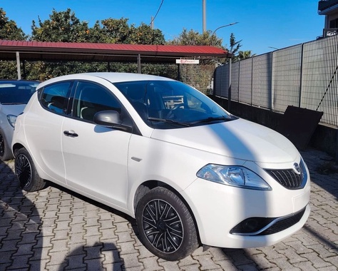 Lancia Ypsilon 2021