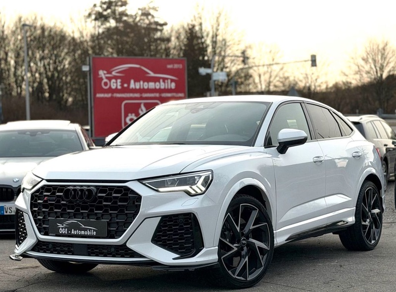 Audi RSQ3