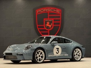 Porsche 992 2025