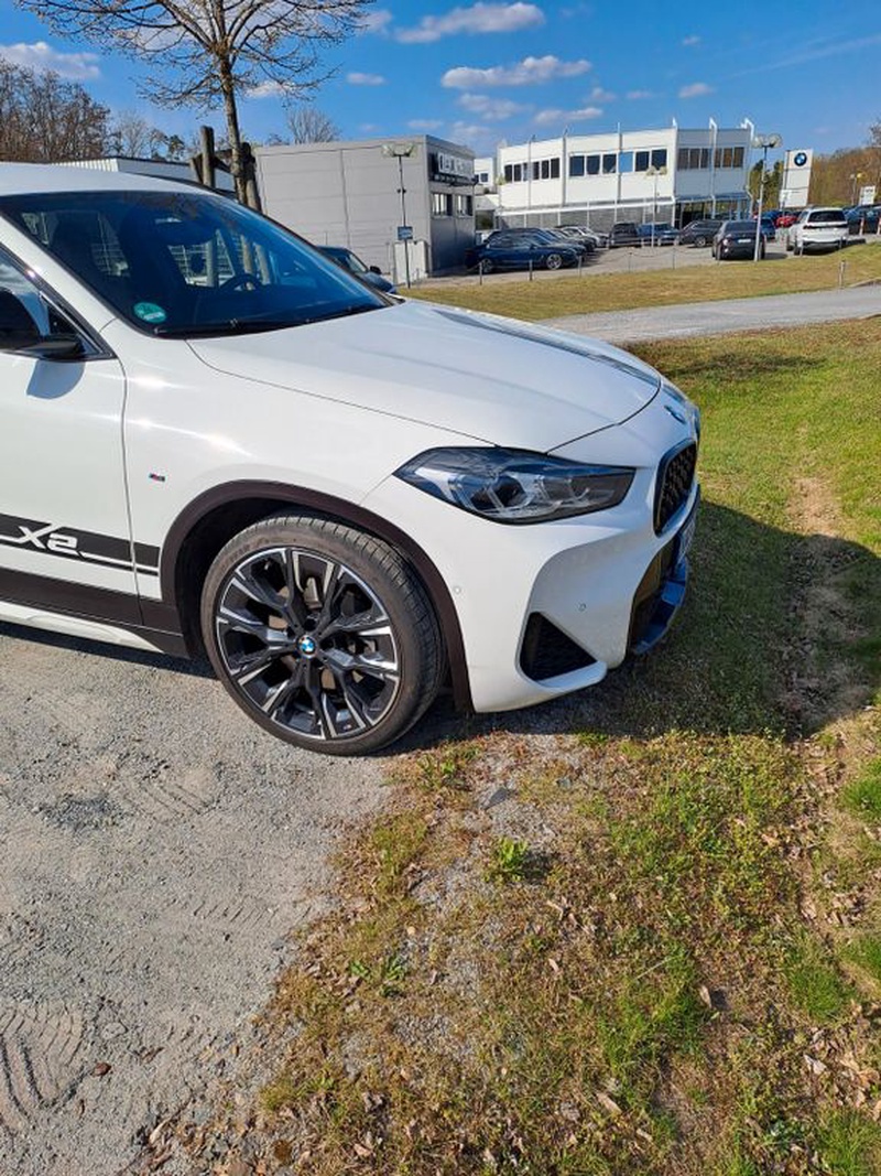 BMW X2