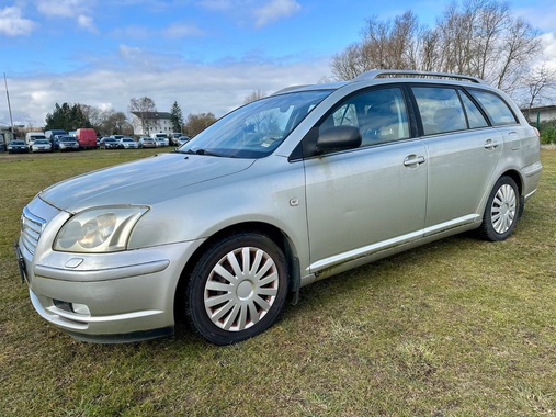 Toyota Avensis 2003