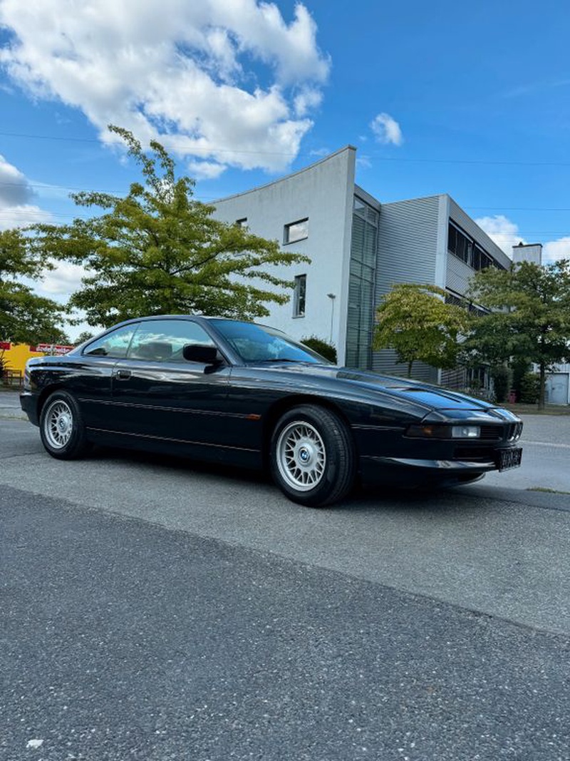 BMW 8 Series