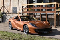 Ferrari 812 2023