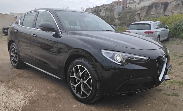 Alfa Romeo Stelvio 2021