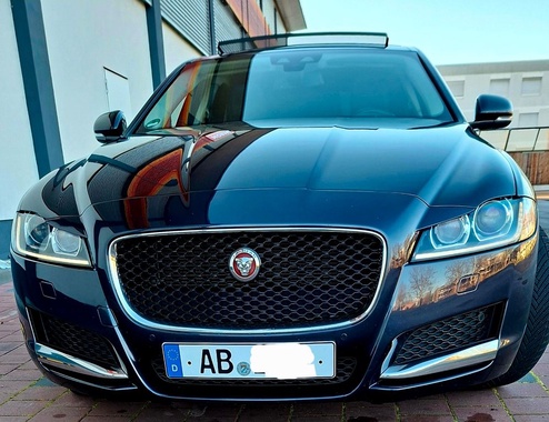 Jaguar XF 2015