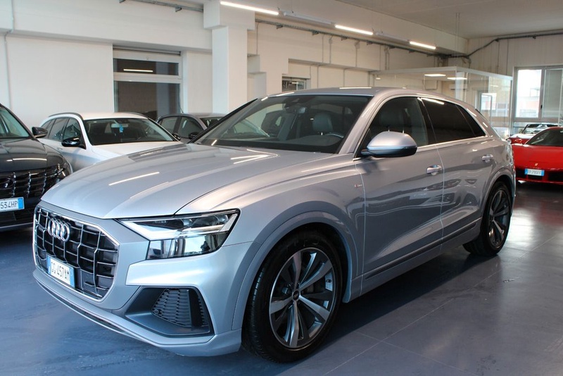 Audi Q8